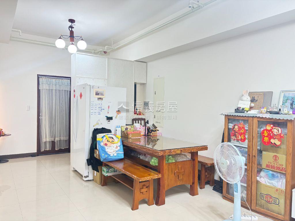 首都高樓繁華在側喧囂不擾房屋室內格局與周邊環境