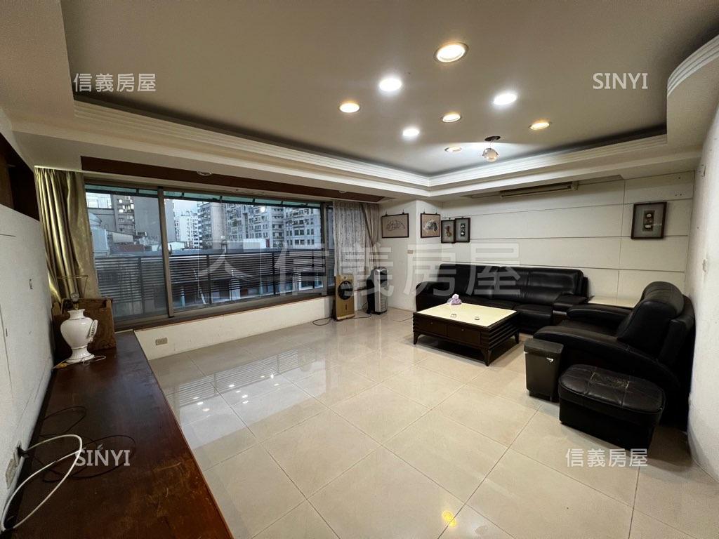 南京復興邊間電梯標準三房房屋室內格局與周邊環境