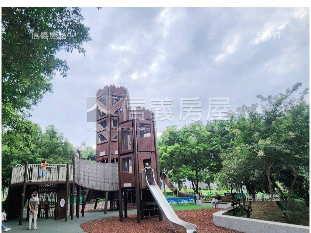 專任法國之星Ｃ棟採光兩房房屋室內格局與周邊環境