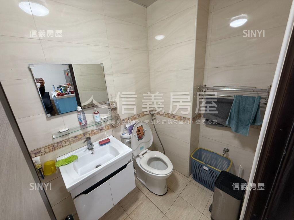 龍岡路整修透天房屋室內格局與周邊環境