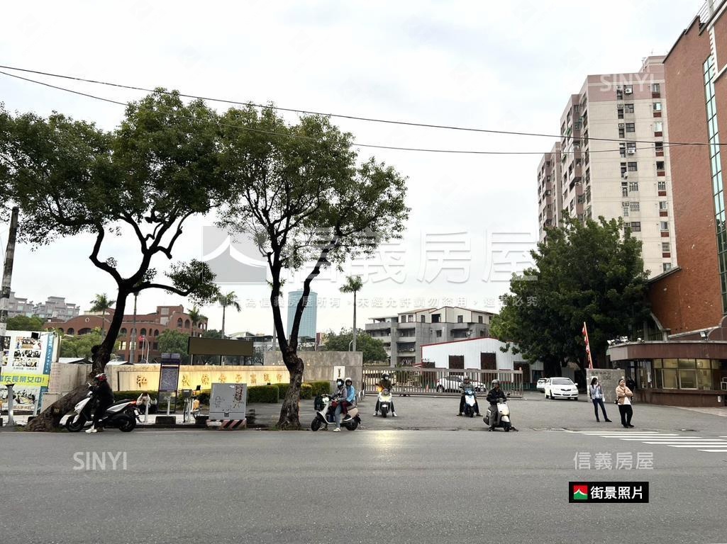 近長榮中學約３４坪土地房屋室內格局與周邊環境