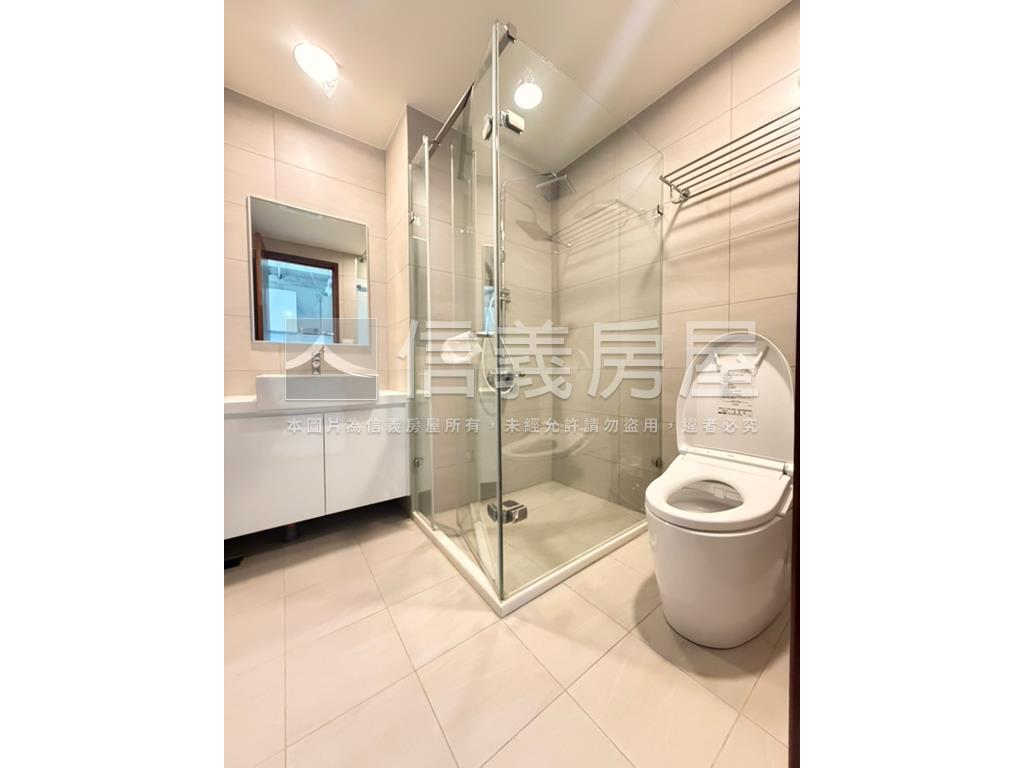 河岸景觀☆岳泰豐鼎☆美宅房屋室內格局與周邊環境