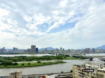 河岸景觀☆岳泰豐鼎☆美宅