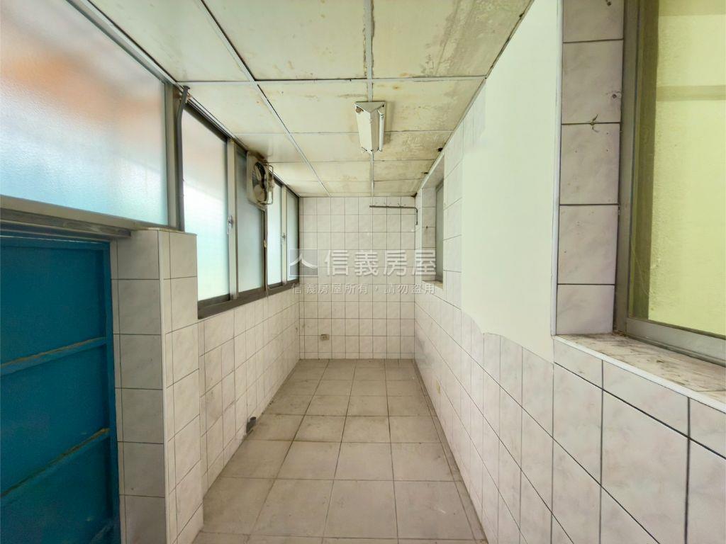 明德站●可住辦１樓房屋室內格局與周邊環境