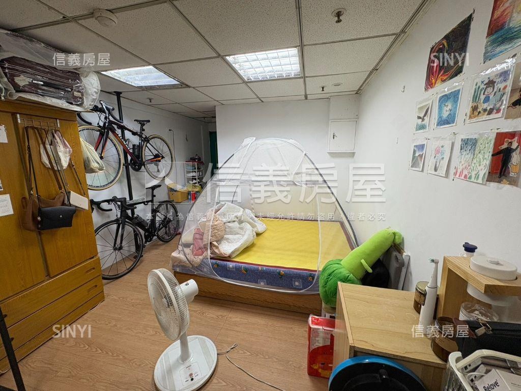 近中國醫高樓視野電梯套房房屋室內格局與周邊環境