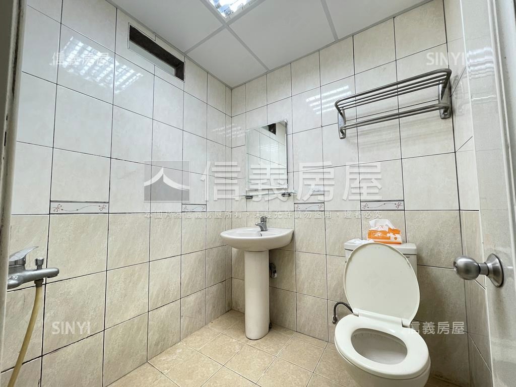 近學校、工業區大空間美寓房屋室內格局與周邊環境