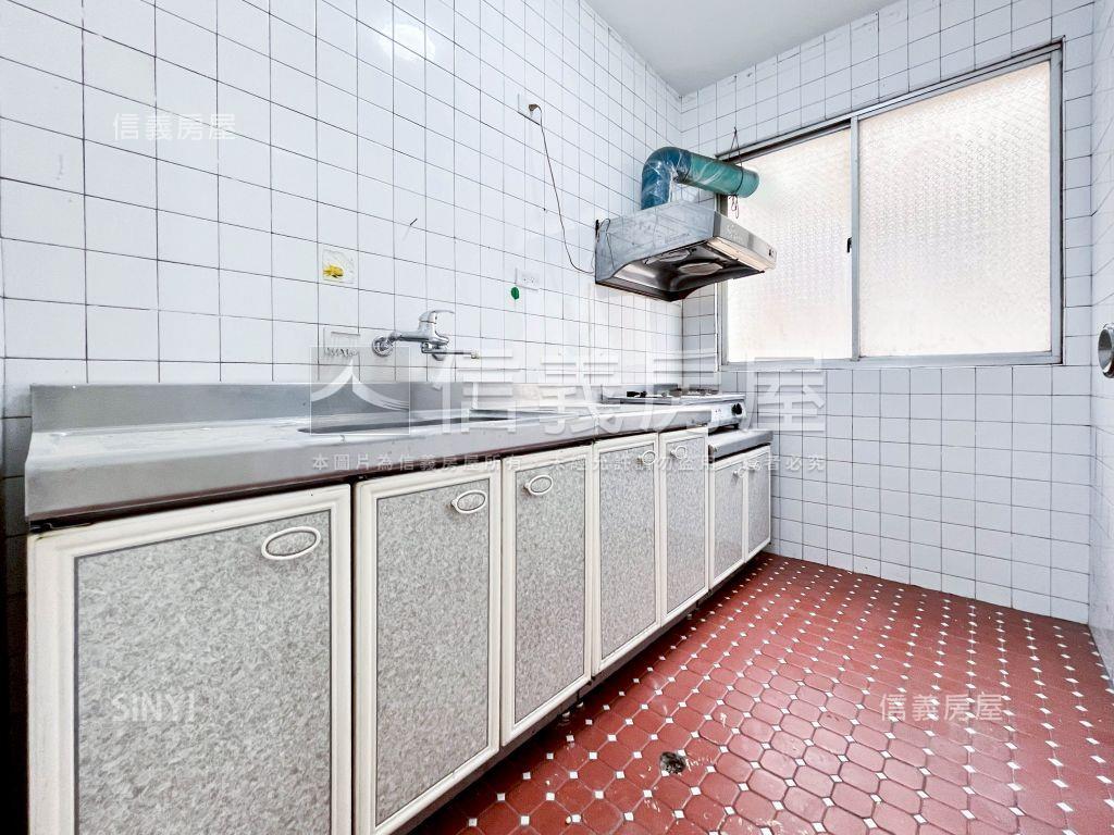 新整理大德街３房美宅房屋室內格局與周邊環境