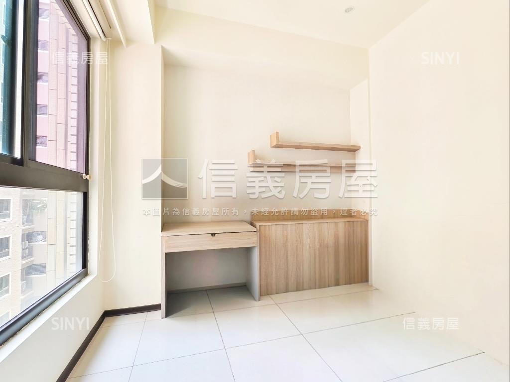 麗寶－青年時代－３房車位房屋室內格局與周邊環境