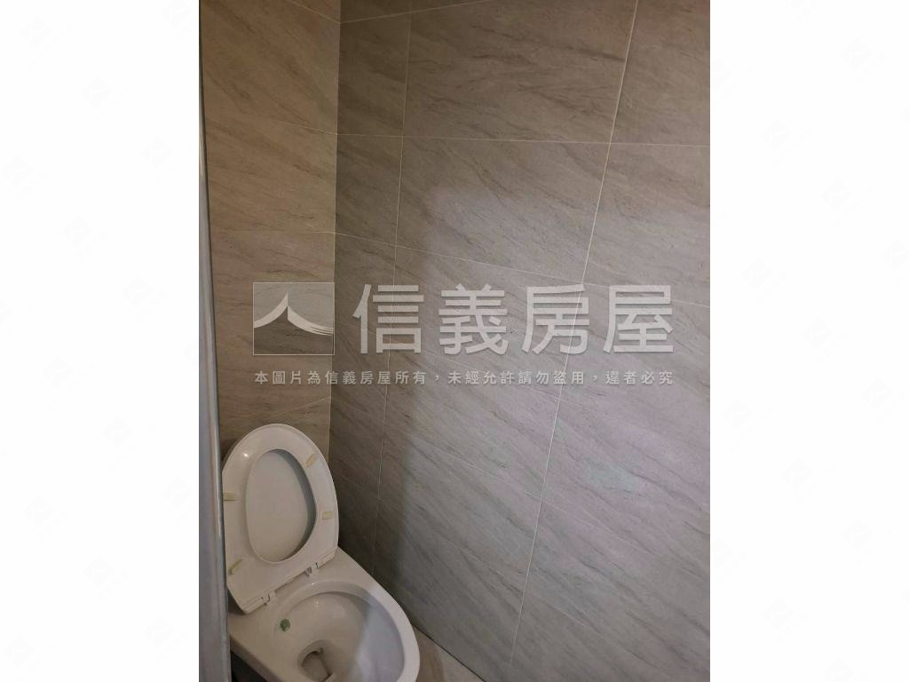 ＳＯＧＯ商圈精美店面房屋室內格局與周邊環境