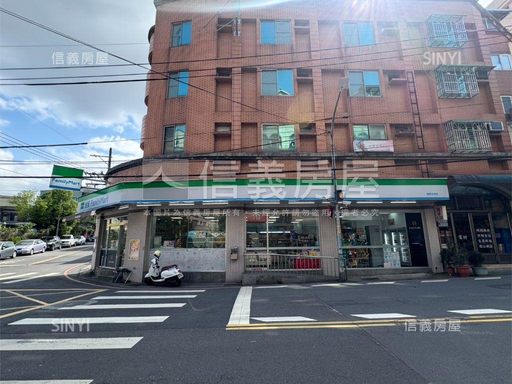 國華捷運三角窗滿租透天厝房屋室內格局與周邊環境