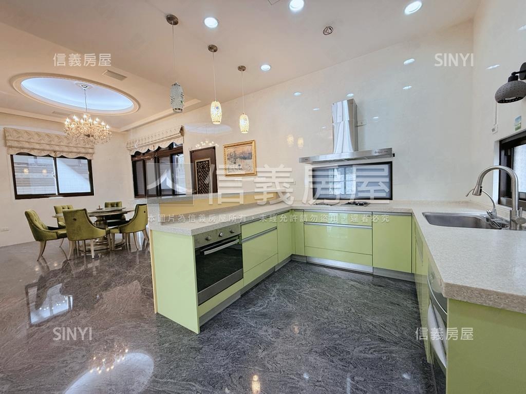 北屯四面採光獨棟別墅房屋室內格局與周邊環境