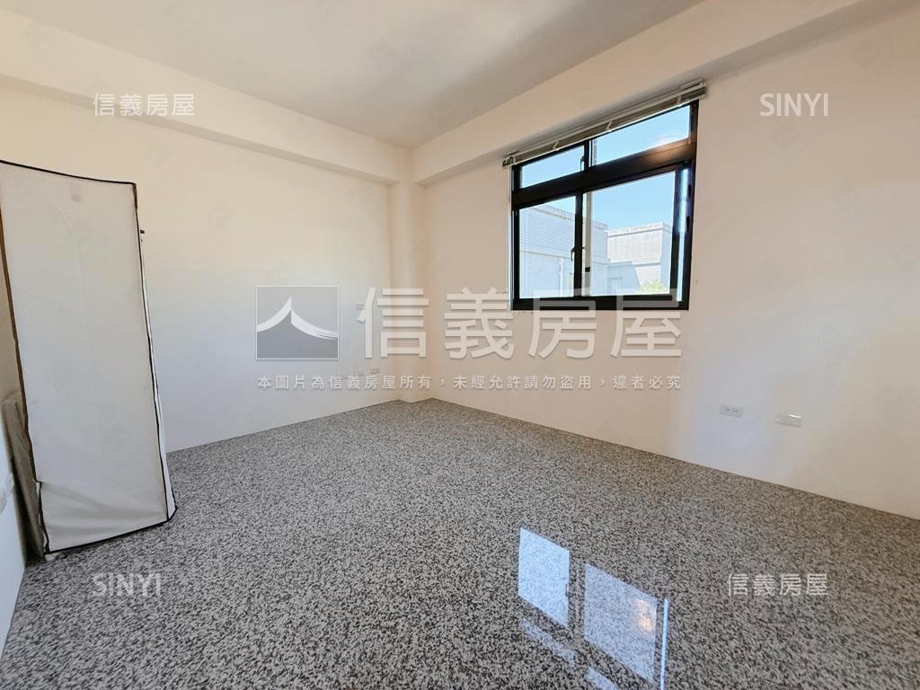 北屯四面採光獨棟別墅房屋室內格局與周邊環境