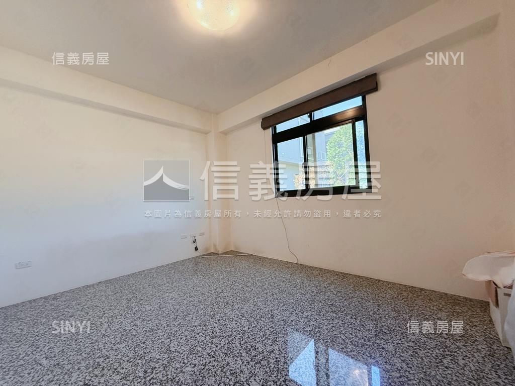 北屯四面採光獨棟別墅房屋室內格局與周邊環境