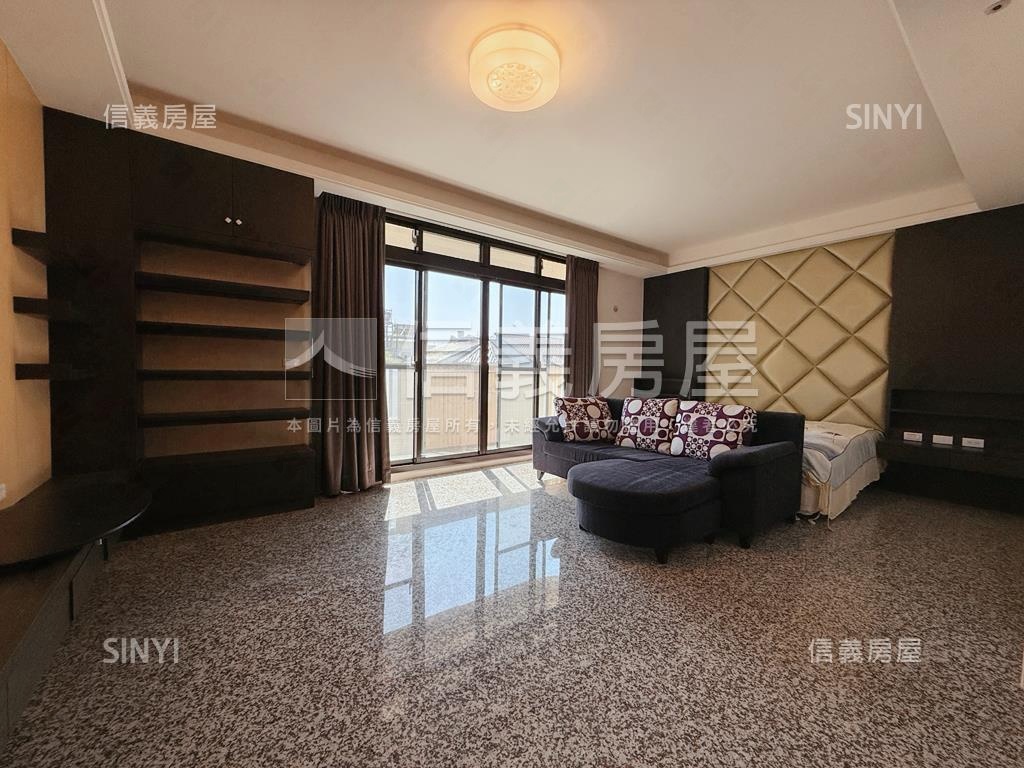 北屯四面採光獨棟別墅房屋室內格局與周邊環境