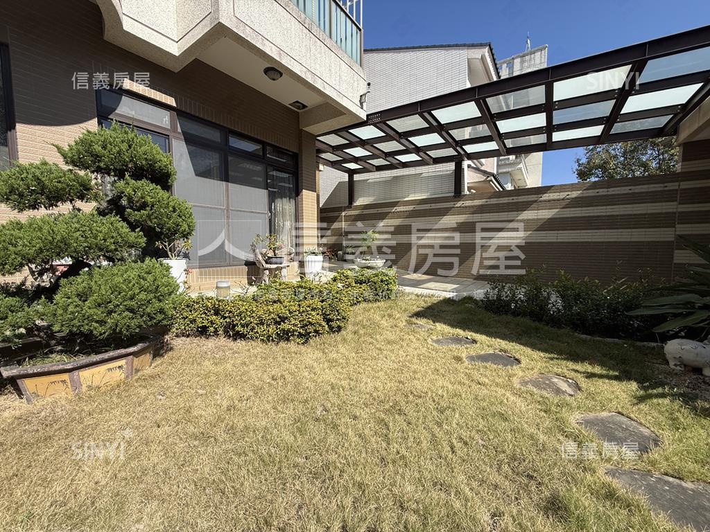 北屯四面採光獨棟別墅房屋室內格局與周邊環境