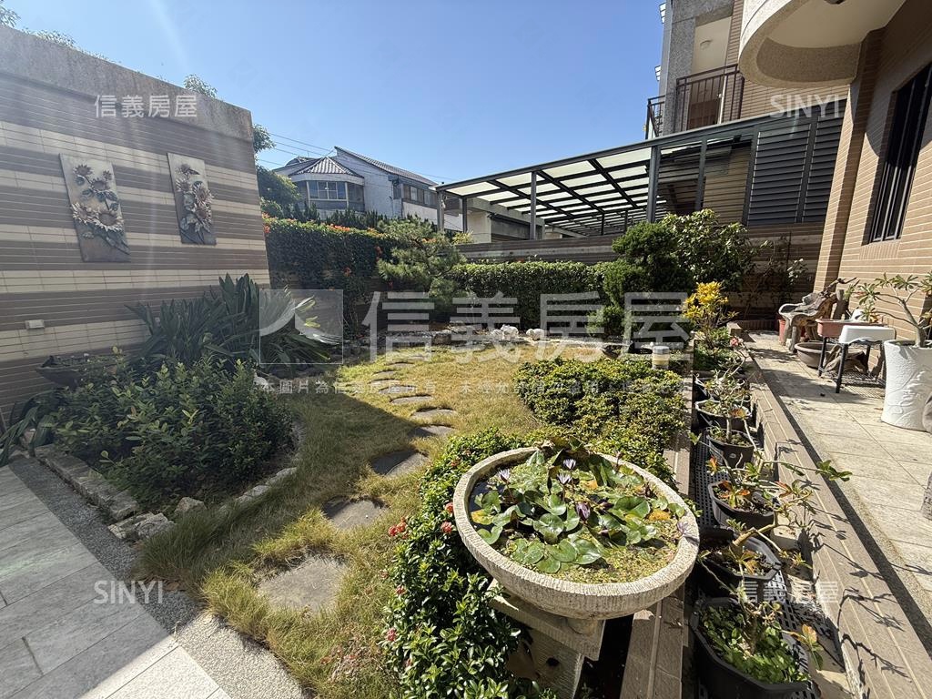 北屯四面採光獨棟別墅房屋室內格局與周邊環境