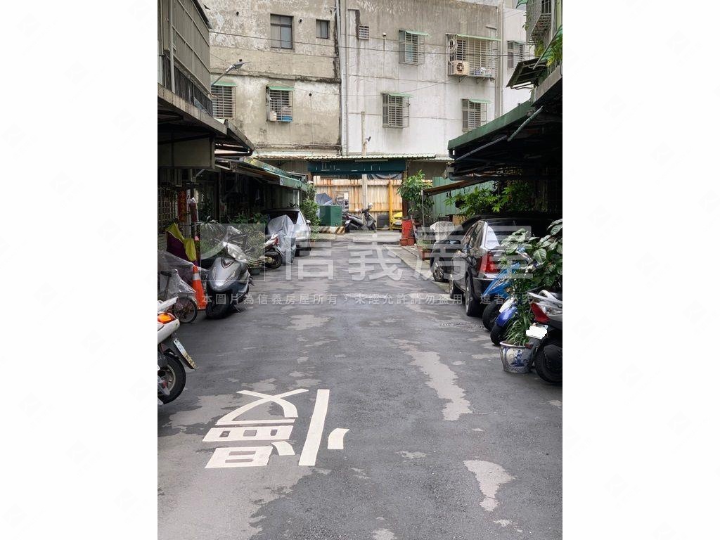國泰社區旁乙工用地房屋室內格局與周邊環境
