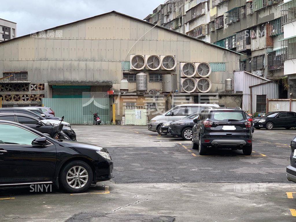 國泰社區旁乙工用地房屋室內格局與周邊環境