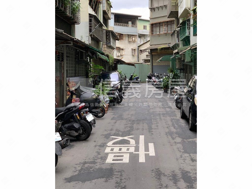 國泰社區旁乙工用地房屋室內格局與周邊環境