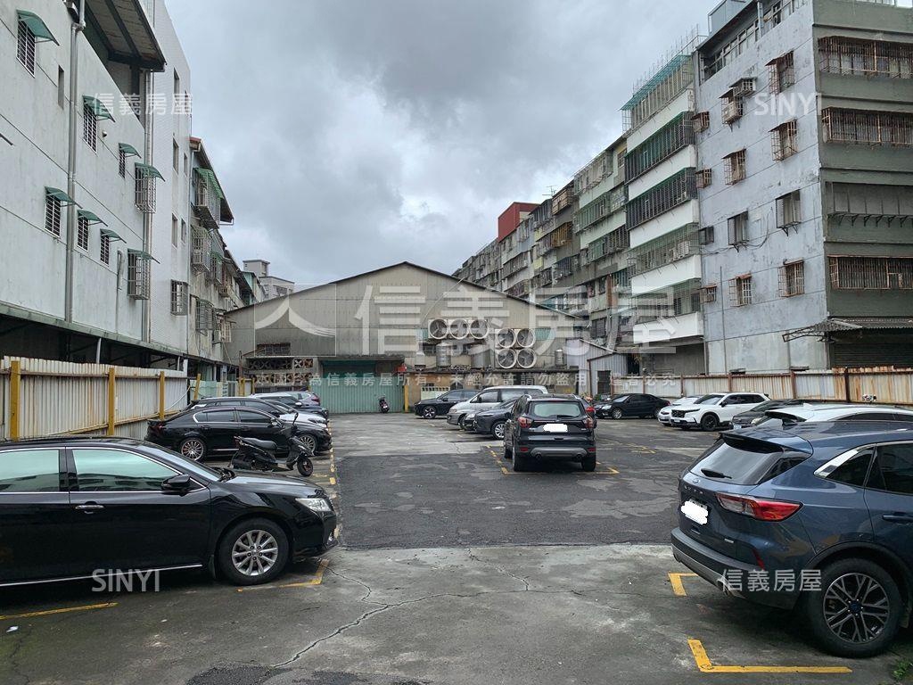 國泰社區旁乙工用地房屋室內格局與周邊環境