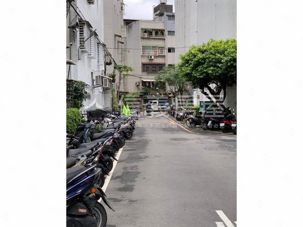 國泰社區旁乙工用地房屋室內格局與周邊環境
