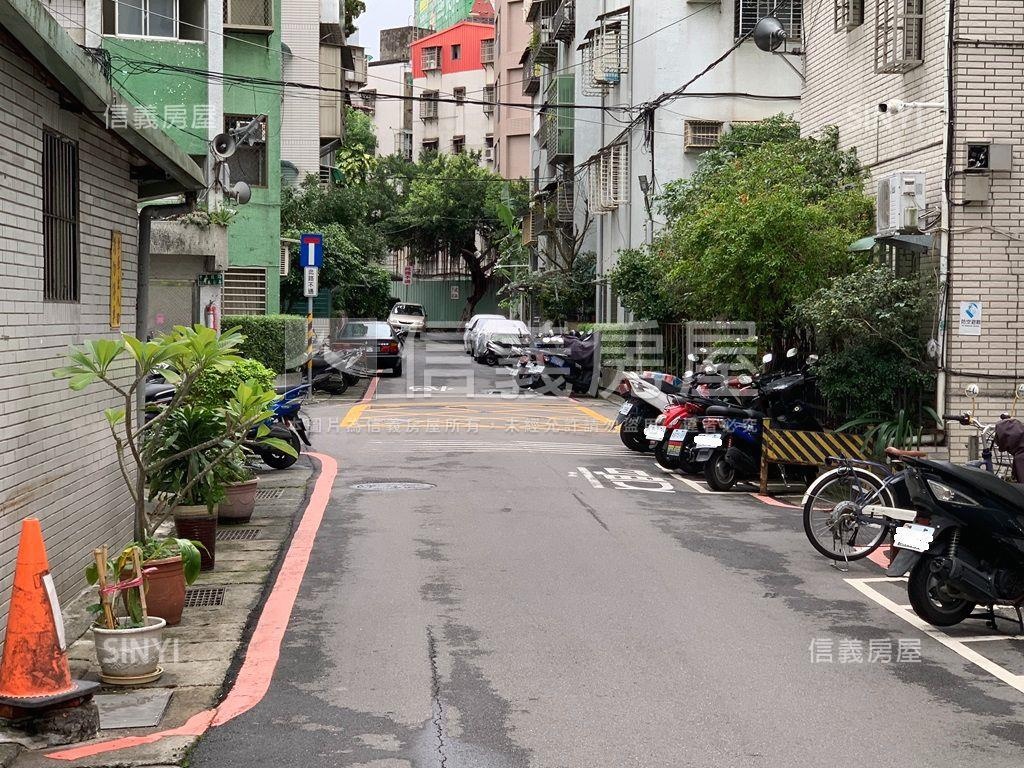 國泰社區旁乙工用地房屋室內格局與周邊環境