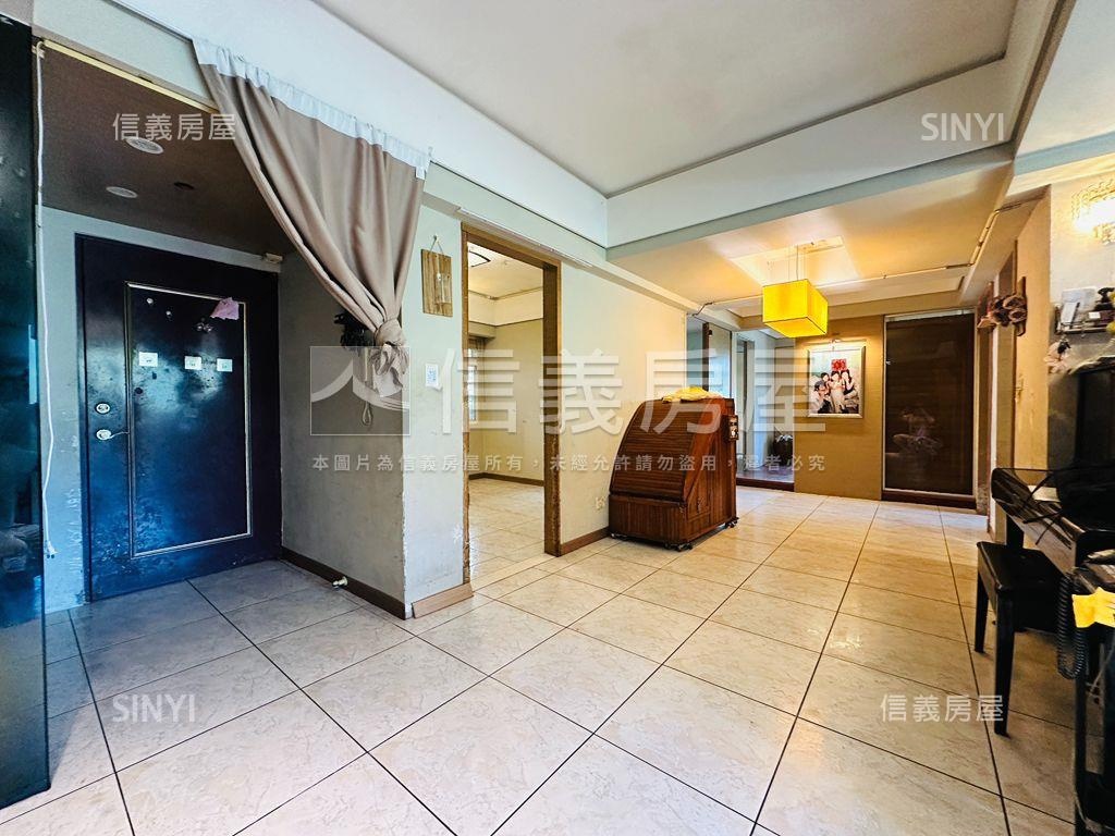 鴛鴦蝴蝶４房＋平面車位房屋室內格局與周邊環境