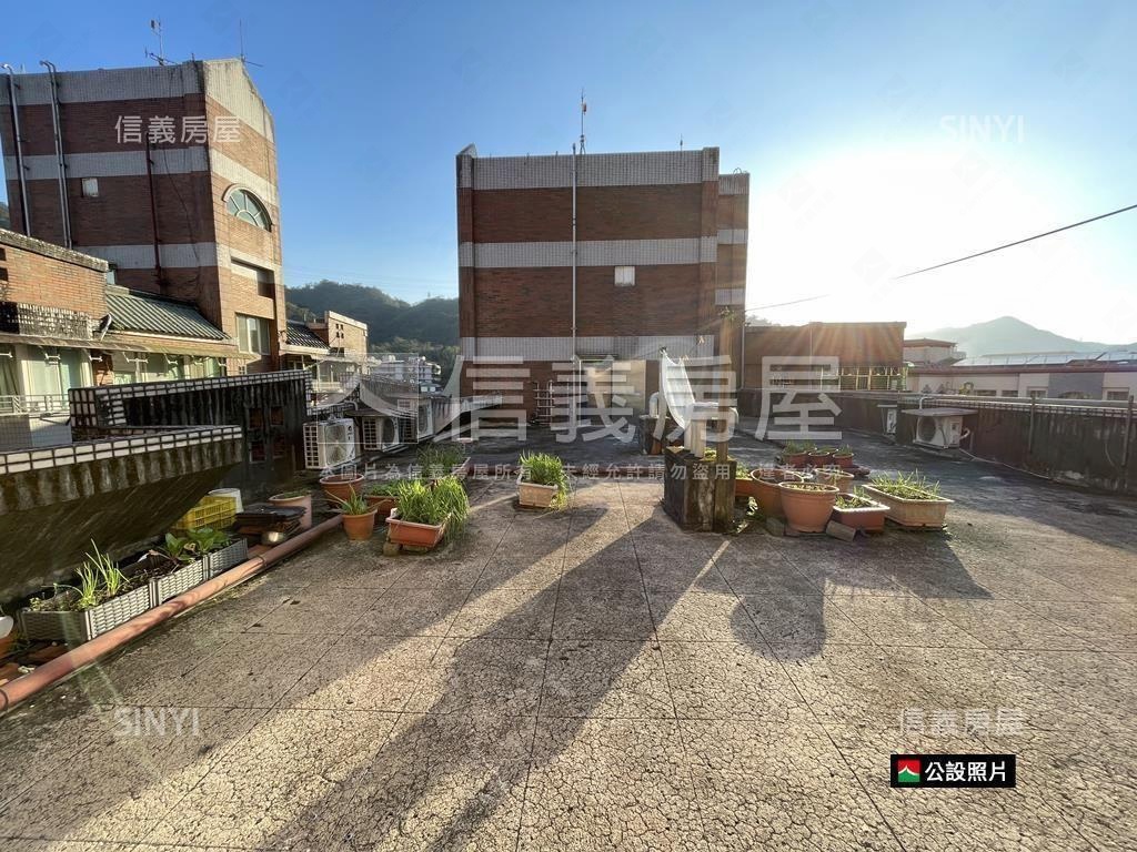 鴛鴦蝴蝶４房＋平面車位房屋室內格局與周邊環境