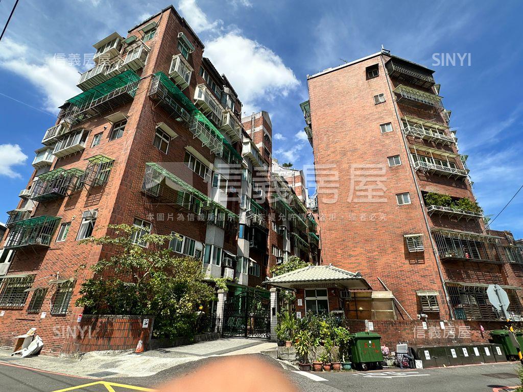 鴛鴦蝴蝶４房＋平面車位房屋室內格局與周邊環境