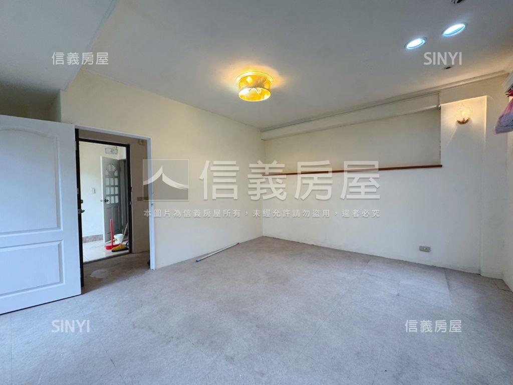 ⭐金龍大庭院稀有透天⭐房屋室內格局與周邊環境