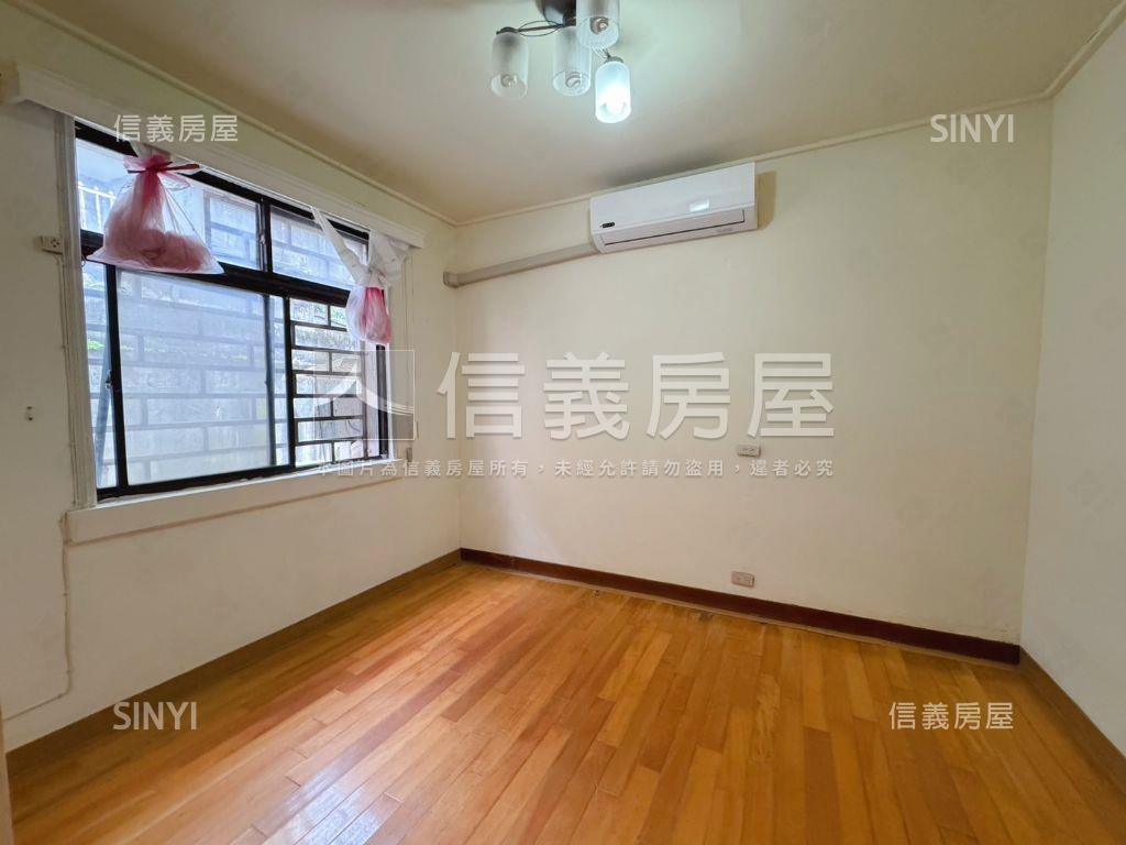 ⭐金龍大庭院稀有透天⭐房屋室內格局與周邊環境