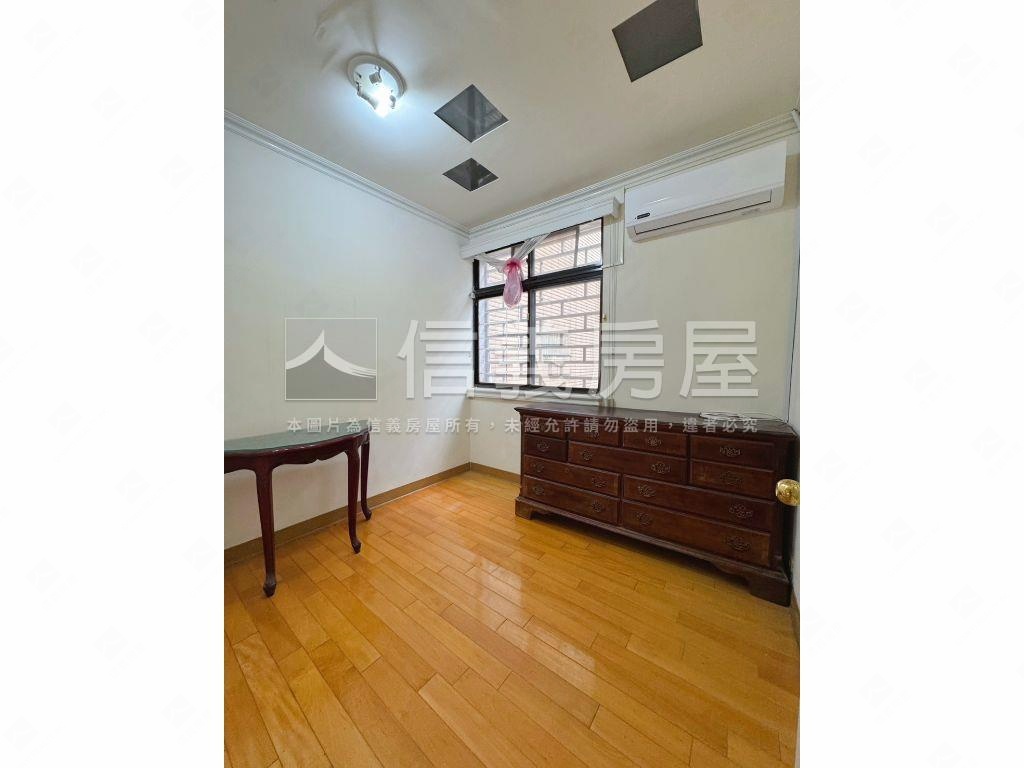 ⭐金龍大庭院稀有透天⭐房屋室內格局與周邊環境