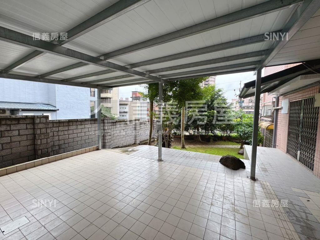 ⭐金龍大庭院稀有透天⭐房屋室內格局與周邊環境
