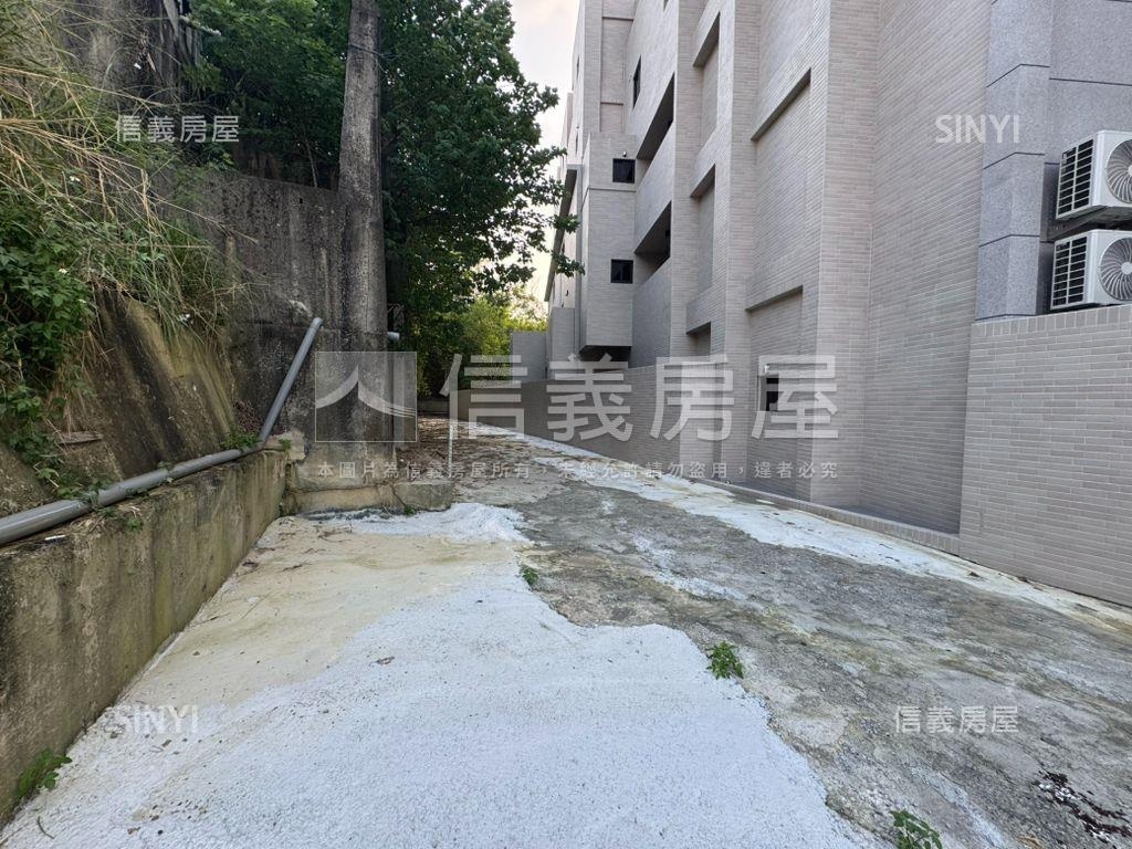 正鳳林四路。稀有美地房屋室內格局與周邊環境