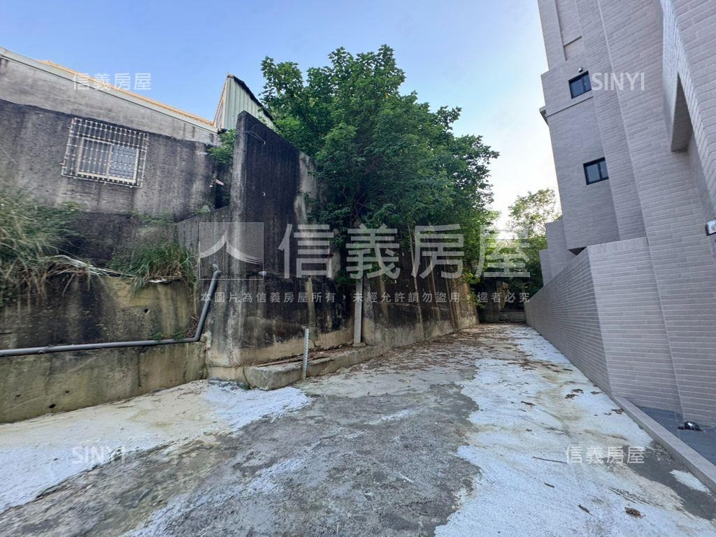 正鳳林四路。稀有美地房屋室內格局與周邊環境