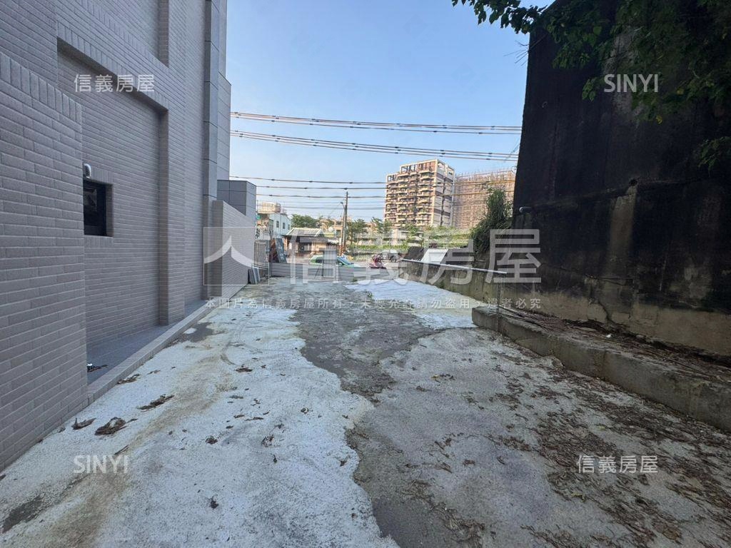 正鳳林四路。稀有美地房屋室內格局與周邊環境