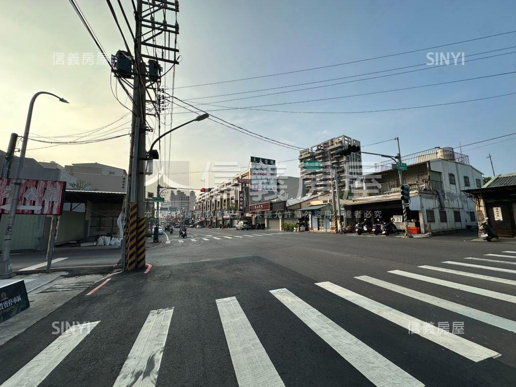 正鳳林四路。稀有美地房屋室內格局與周邊環境
