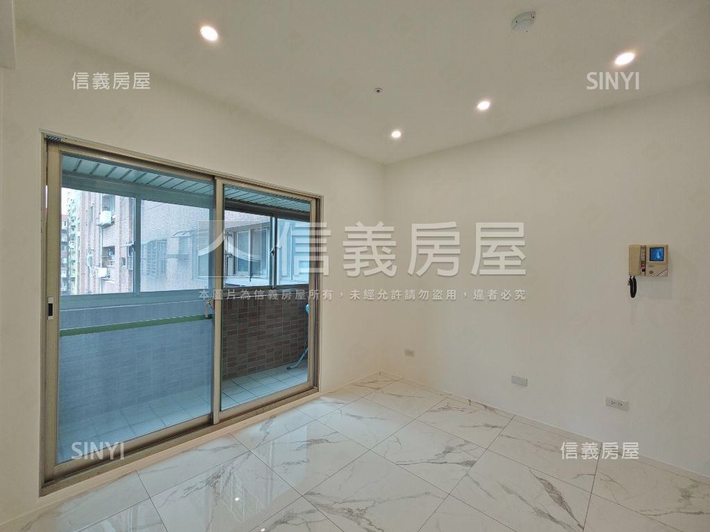 仁愛公園裝潢電梯２房房屋室內格局與周邊環境