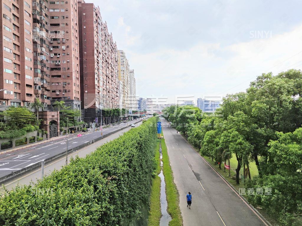 仁愛公園裝潢電梯２房房屋室內格局與周邊環境