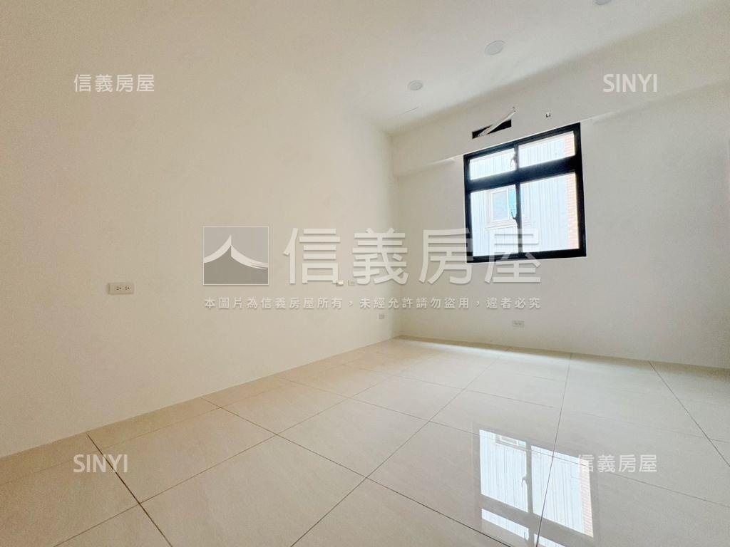 金陵路整新美透天房屋室內格局與周邊環境