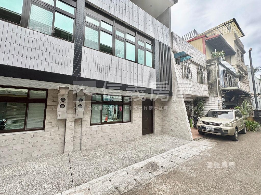 金陵路整新美透天房屋室內格局與周邊環境
