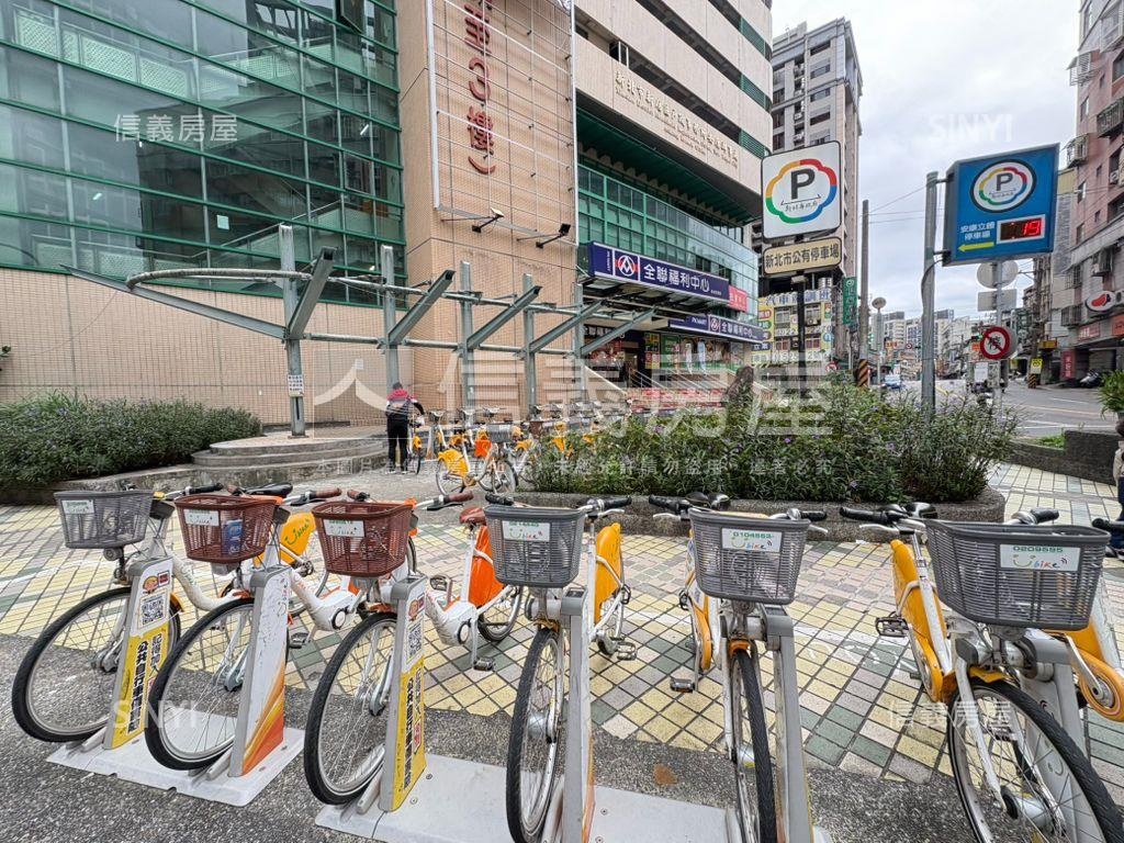新店安德漂亮方正三房房屋室內格局與周邊環境