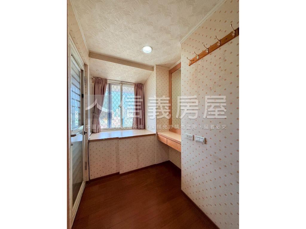 捷運中山國小景觀華廈房屋室內格局與周邊環境