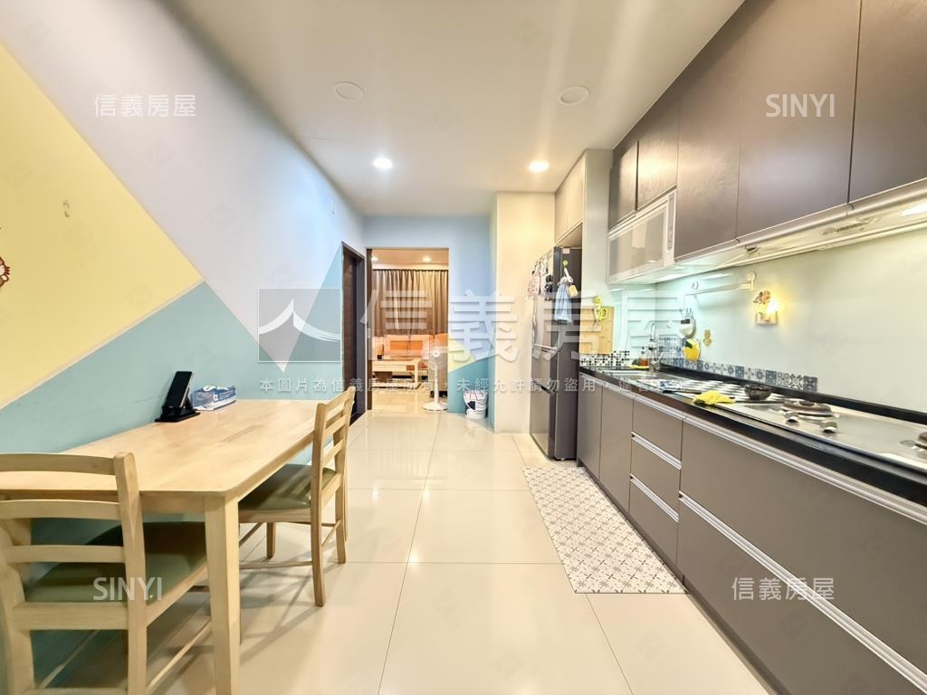 近重劃區漂亮一樓房屋室內格局與周邊環境