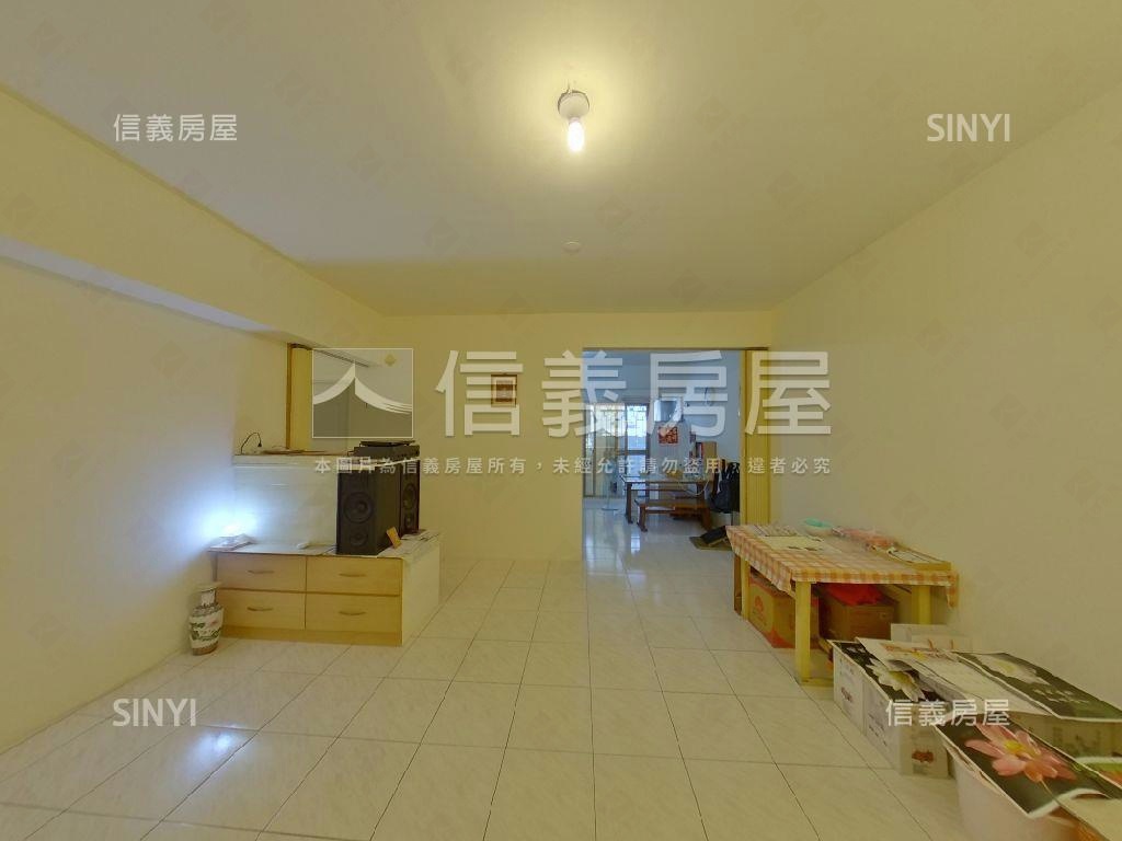 中西區電梯採光大三房房屋室內格局與周邊環境