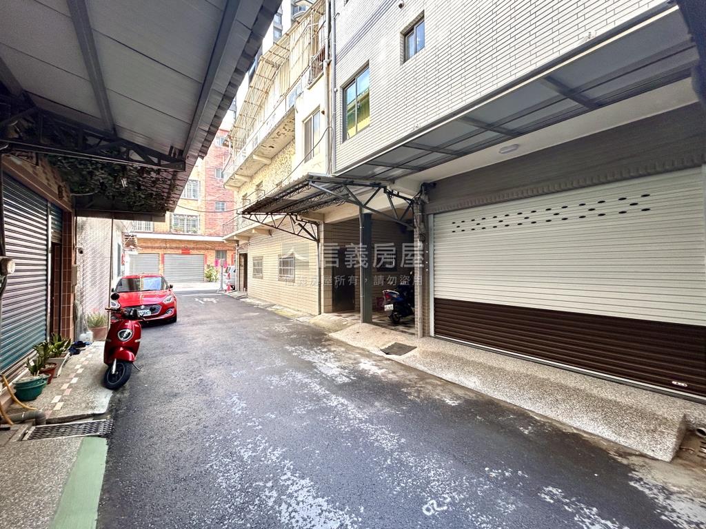 瑞隆商圈活巷翻新車庫透天房屋室內格局與周邊環境