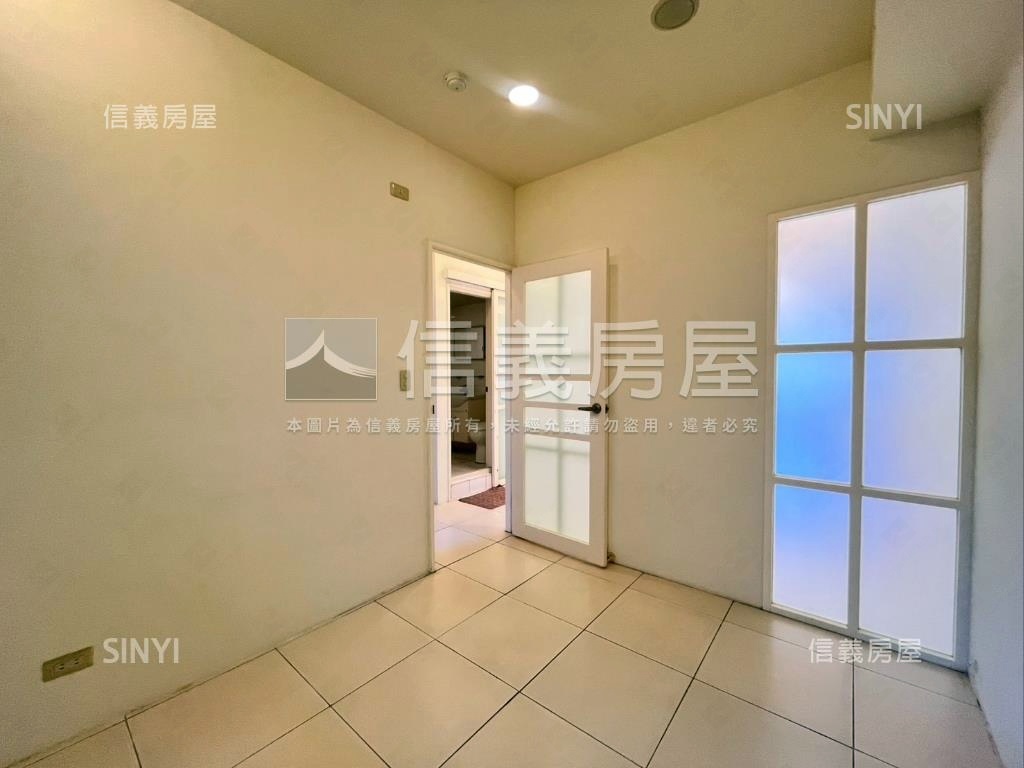 【專簽】黎明玉璽機上車位房屋室內格局與周邊環境