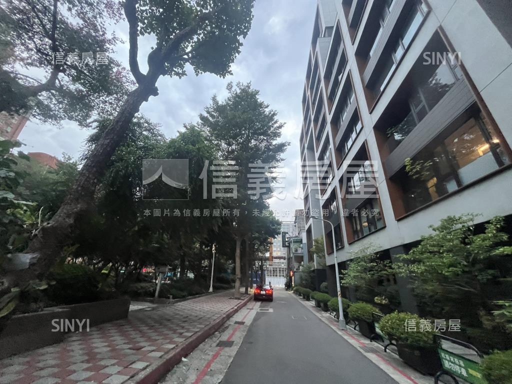 面公園第凡內精品高眺美屋房屋室內格局與周邊環境