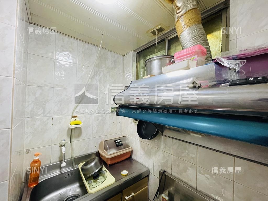 龍虎公寓三房房屋室內格局與周邊環境