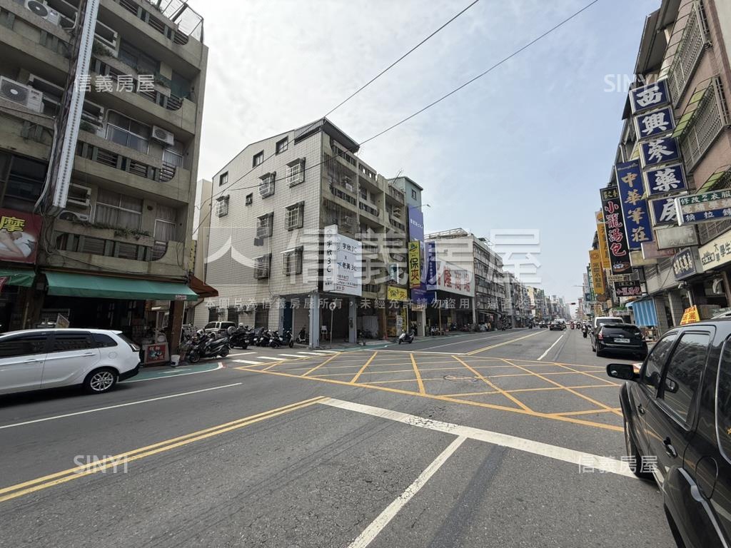 瑞隆正路稀有顯眼透店房屋室內格局與周邊環境